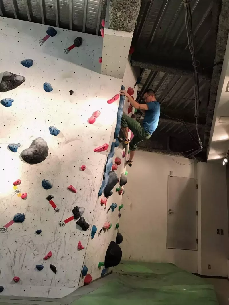Steel Structured Indoor Climbing Gym