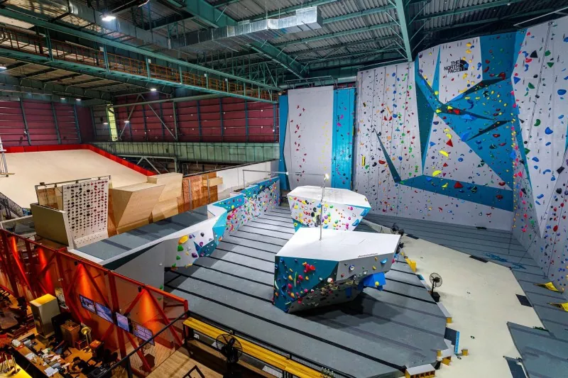 Steel Structured Indoor Climbing Gym