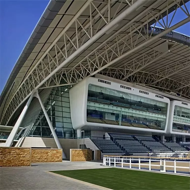 Usvojeni stadion s nosačima od čeličnih cijevi