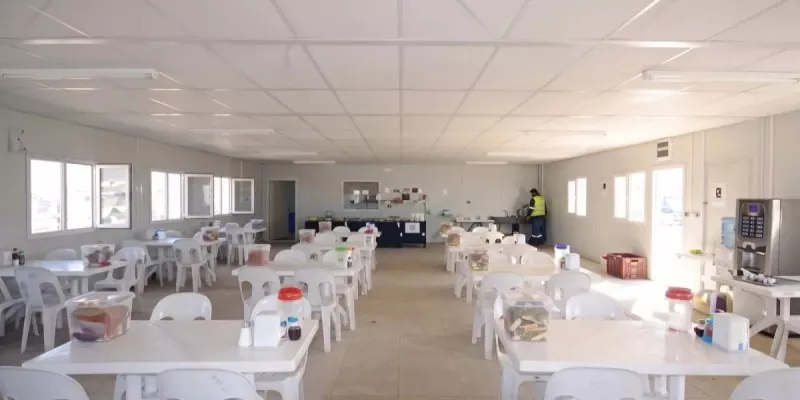 Izgradnja kantine od čelične konstrukcije